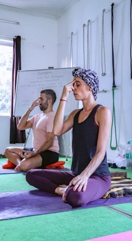 ashtanga-yoga-courses-in-rishikesh-india