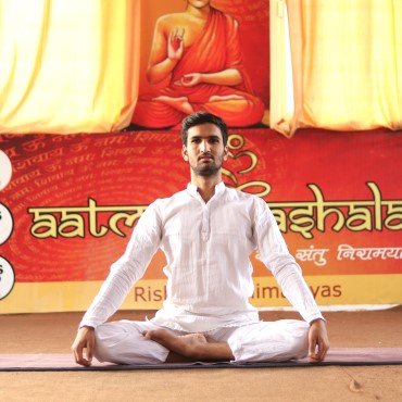 neeraj-rayal-ashtanga-intensive-teacher